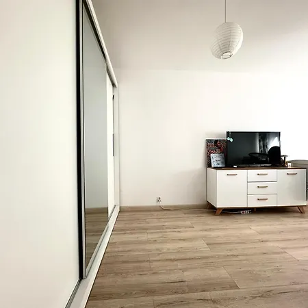 Chrobrego 56 - Self Check-in 20h - Parking Apartment Ohlau